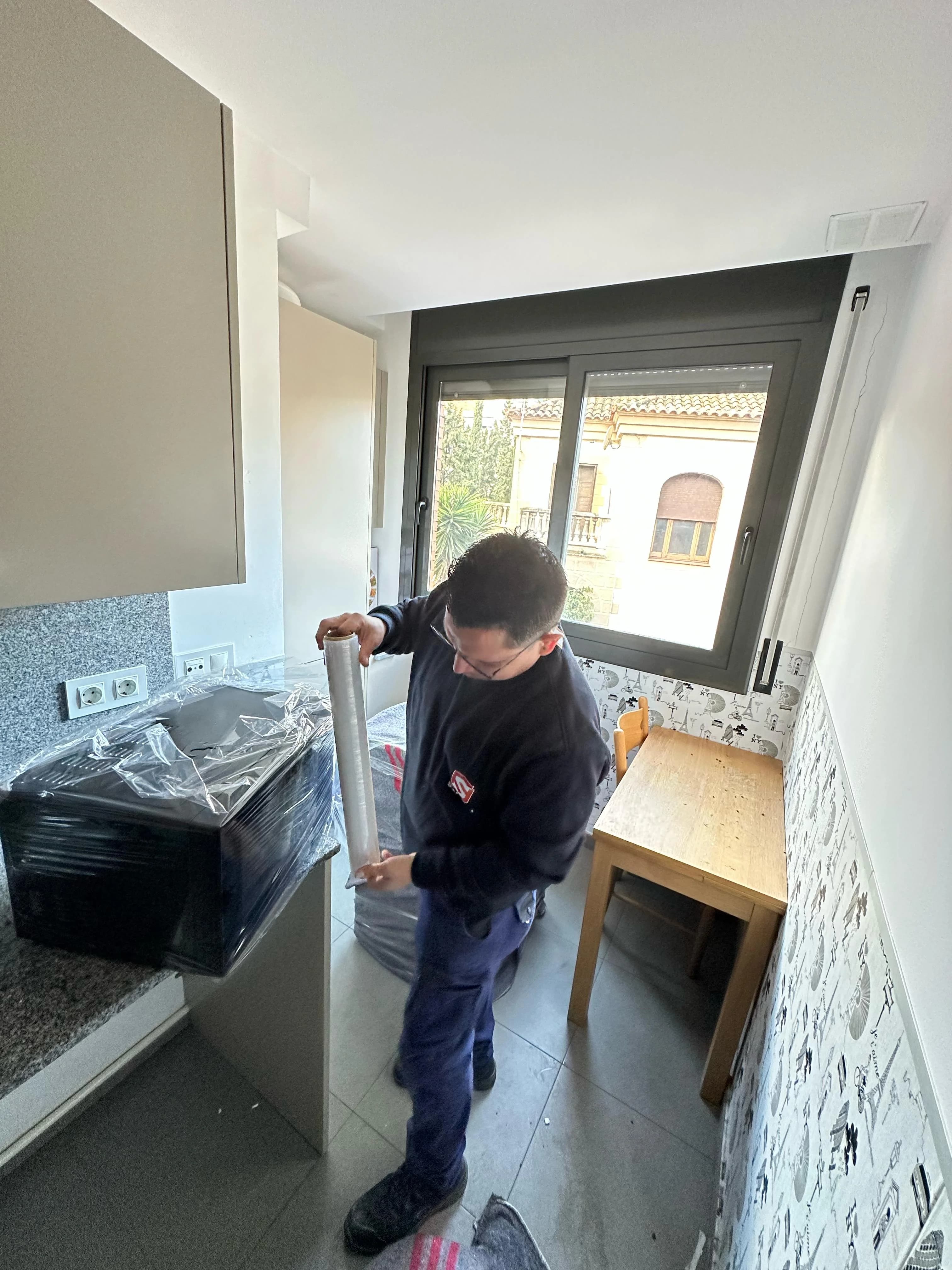 Equipo de vaciado trabajando